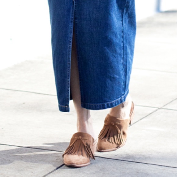 Madewell The Dani Fringed Mule - Picture 3 of 11
